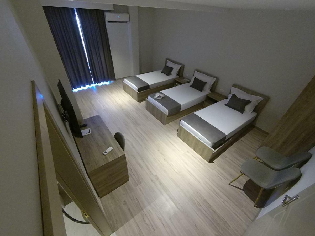 Hotel Vila Nino เบราท ภายนอก รูปภาพ